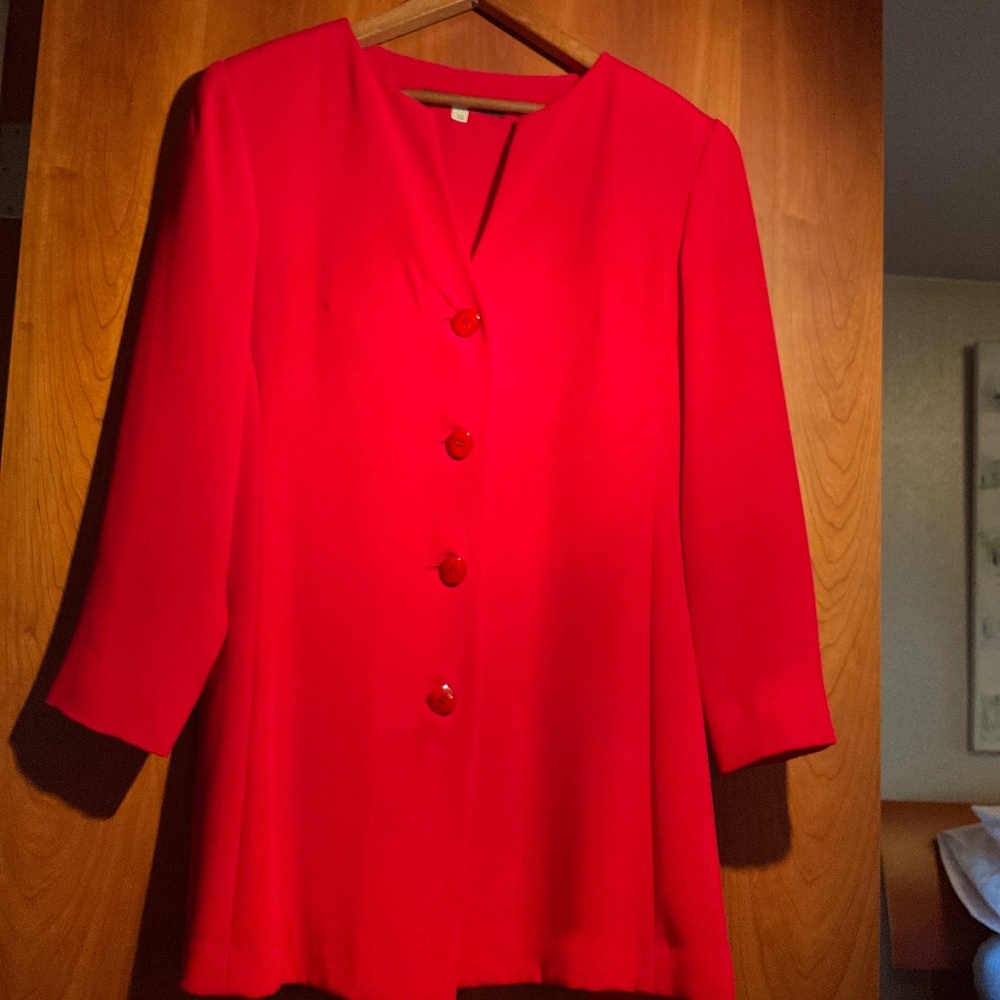 Lida Baday red suit for woman, size 10, from early ‘90